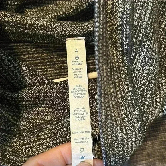 EUC Lululemon pullover mock neck - Picture 2 of 6